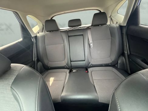 Used 2023 Kia Seltos S w/ Navigation Package FWD image 10