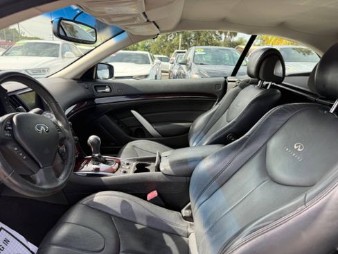 Used 2011 INFINITI G37 Convertible w/ Premium Pkg RWD image 16