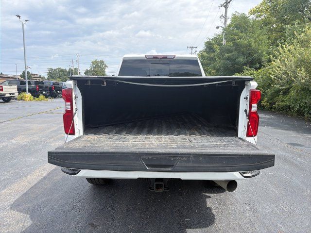 Used 2021 Chevrolet Silverado 2500 High Country AWD/4WD image 15