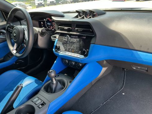 Used 2024 Nissan Z Performance w/ Floor Mat Package RWD image 16