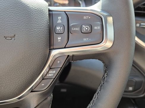 New 2025 RAM 2500 Laramie AWD/4WD image 24