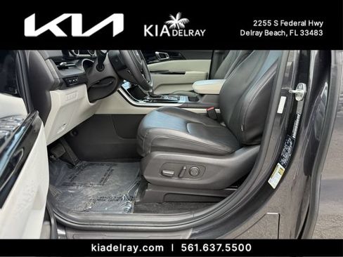 Certified 2024 Kia Carnival EX FWD image 17