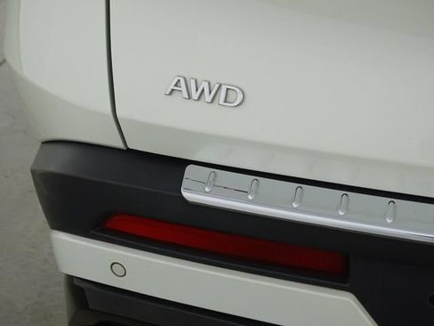 Used 2023 INFINITI QX60 Luxe w/ Cargo Package AWD/4WD image 40