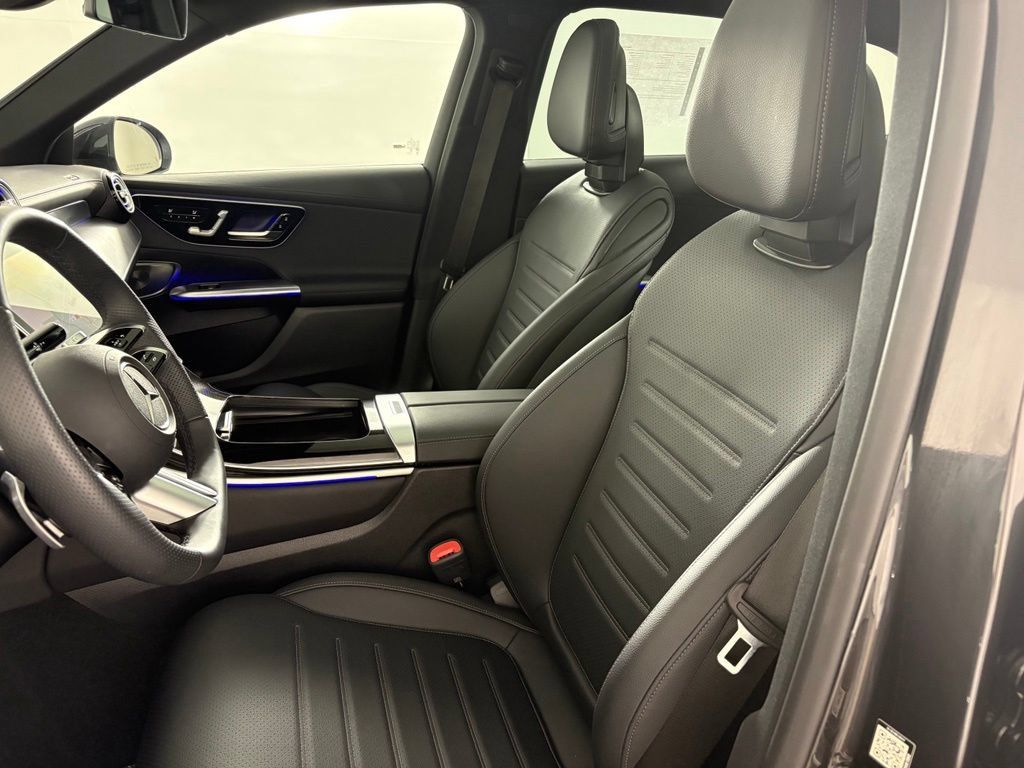 Certified 2026 Mercedes-Benz GLC 300 4MATIC image 11