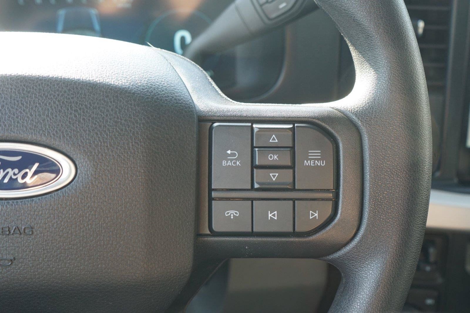 Used 2026 Ford F350 XLT w/ XLT Premium Package AWD/4WD image 15