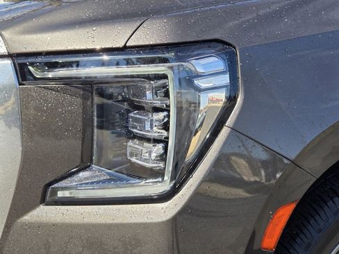 Used 2021 GMC Yukon Denali image 5