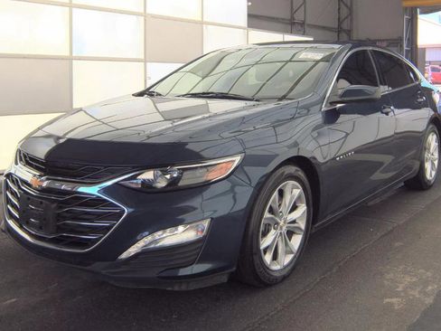 Used 2019 Chevrolet Malibu LT FWD image 4