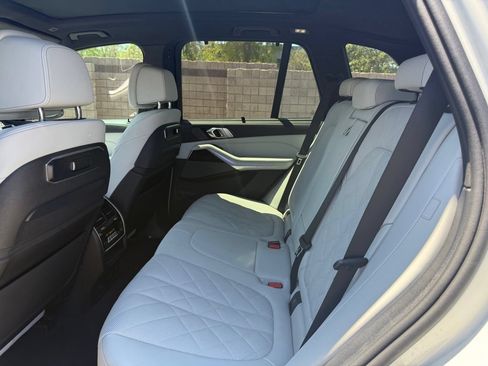 Used 2024 BMW X5 xDrive40i w/ Executive Package AWD/4WD image 10