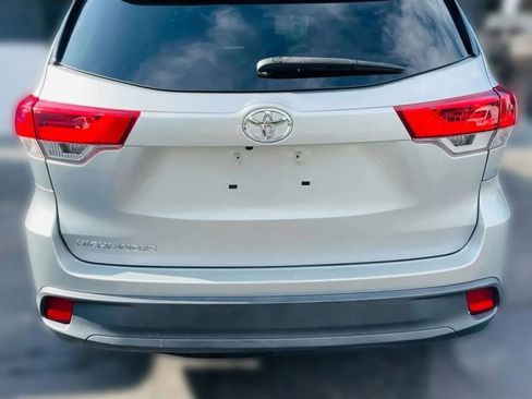 Used 2019 Toyota Highlander LE image 8