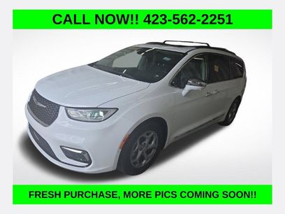 Used 2022 Chrysler Pacifica Limited