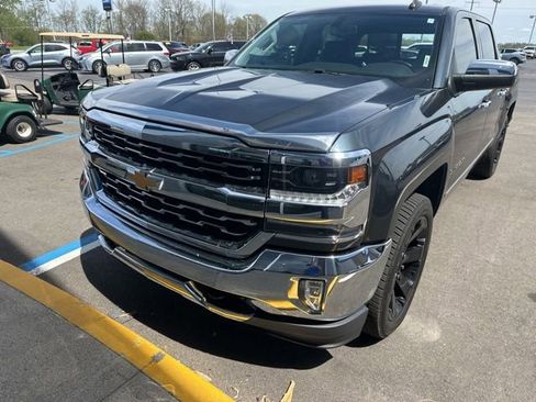 Used 2017 Chevrolet Silverado 1500 LTZ AWD/4WD image 3