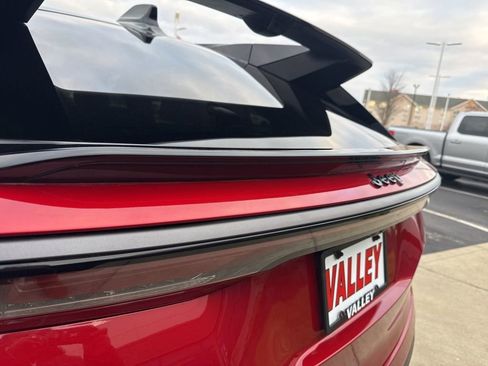 Used 2024 Jeep Wagoneer Launch Edition image 16