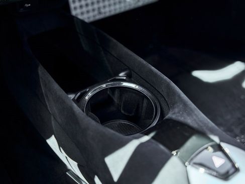 Used 2023 Ferrari SF90 Stradale image 68