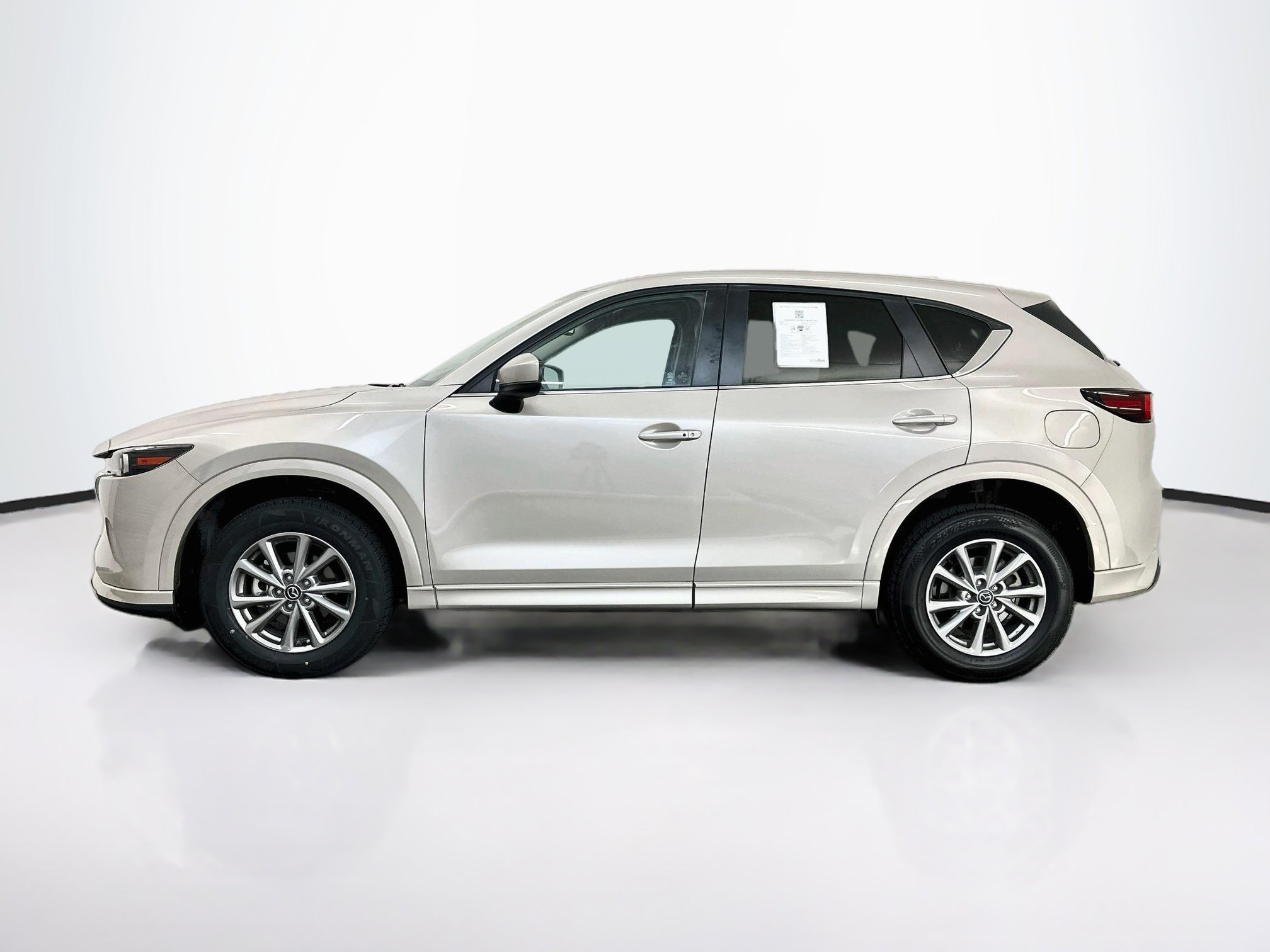 Used 2025 MAZDA CX-5 AWD 2.5 S w/ Preferred Package image 4