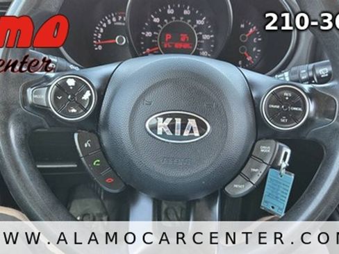 Used 2018 Kia Soul + FWD image 33
