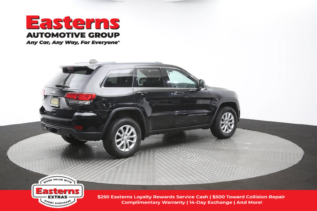 Used 2021 Jeep Grand Cherokee Laredo AWD/4WD image 45