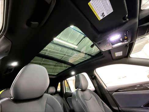 New 2026 Volkswagen Tiguan SE R-Line image 29