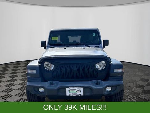 Used 2018 Jeep Wrangler Unlimited Sport S AWD/4WD image 2