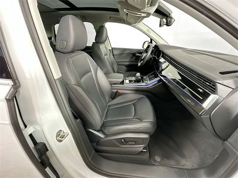 Used 2024 Audi Q7 2.0T Premium Plus image 31