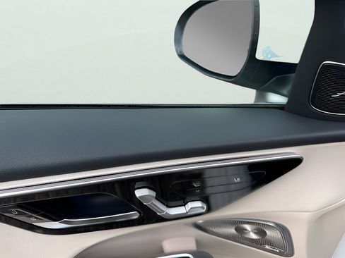 Used 2026 Mercedes-Benz C 300 4MATIC Sedan image 11