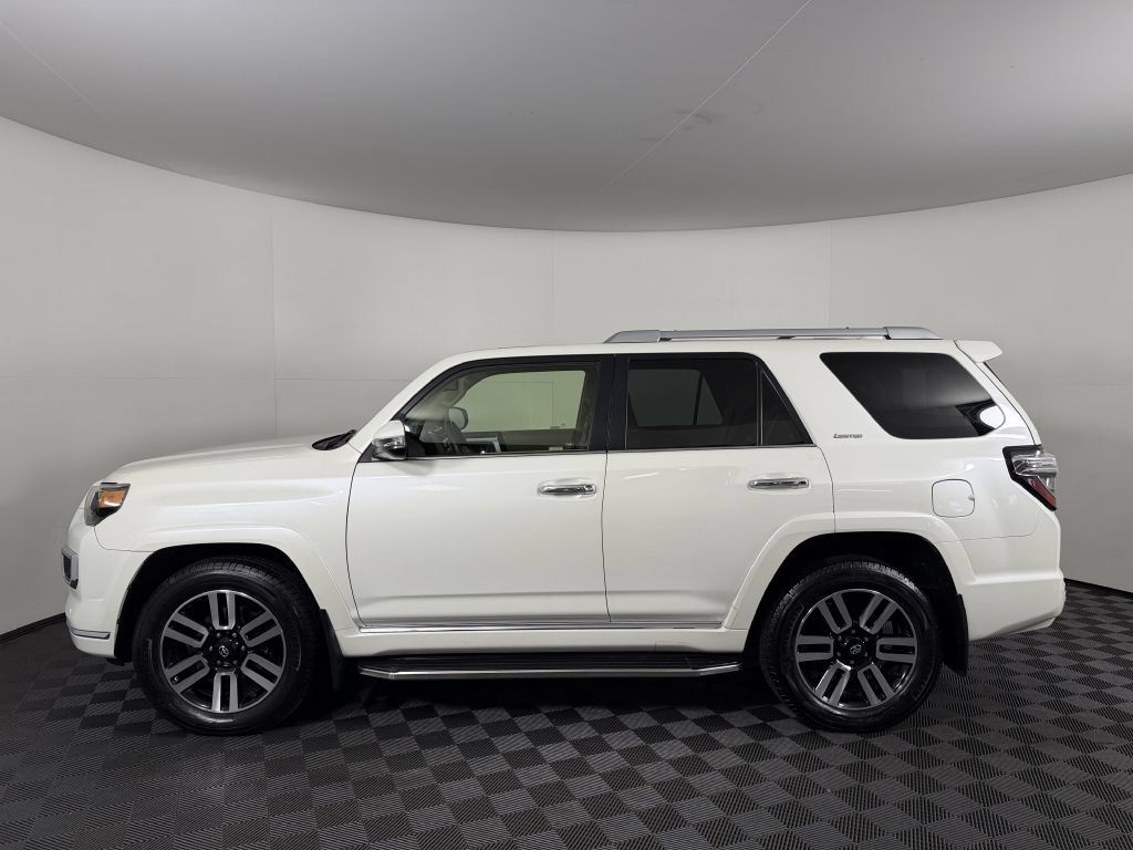 Used 2018 Toyota 4Runner Limited AWD/4WD image 11