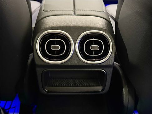 Certified 2025 Mercedes-Benz C 300 4MATIC Sedan image 27