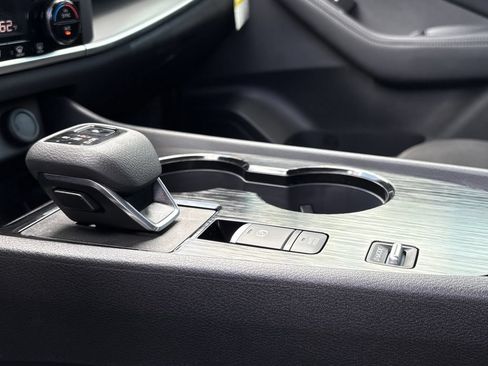 Used 2026 Nissan Rogue SV w/ Cold Weather Package FWD image 20