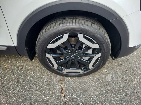 Used 2025 Kia Telluride EX image 6