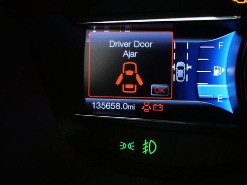 Used 2017 Ford Explorer Limited w/ Equipment Group 301A AWD/4WD image 27