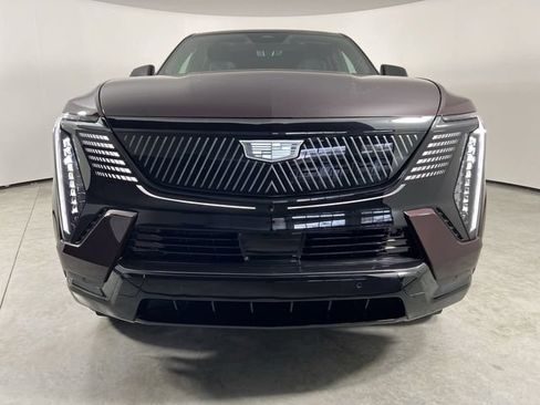 Certified 2025 Cadillac Escalade IQ Sport 2 AWD/4WD image 3
