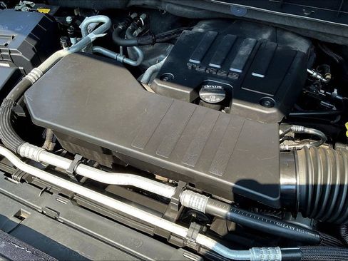 Used 2022 Chevrolet Silverado 1500 Custom AWD/4WD image 34