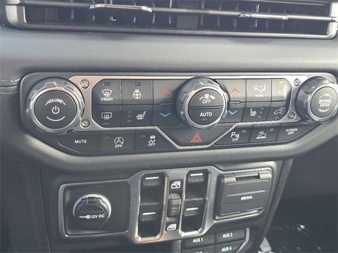 New 2025 Jeep Wrangler Sahara image 12