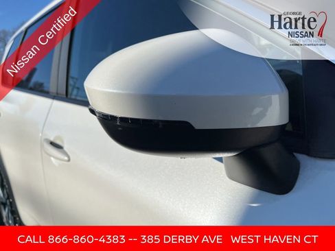 Used 2023 Nissan Rogue SV w/ SV Premium Package image 11