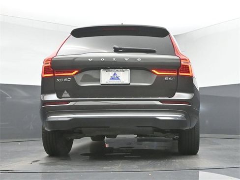 Used 2022 Volvo XC60 B6 Inscription w/ Advanced Package image 43