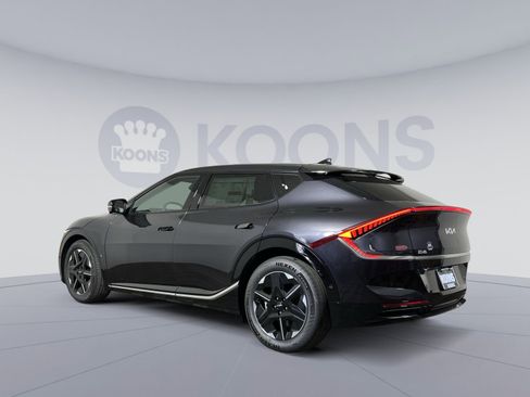 New 2025 Kia EV6 Wind image 4