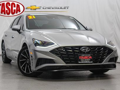 Used 2021 Hyundai Sonata Limited w/ Preferred Accessory Package