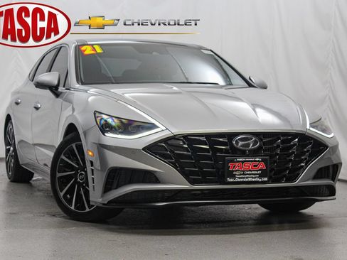 Used 2021 Hyundai Sonata Limited w/ Preferred Accessory Package FWD image 1