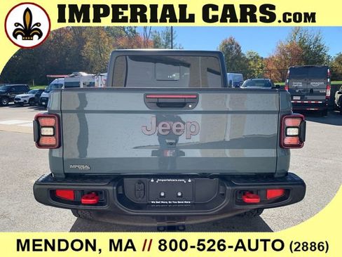 New 2025 Jeep Gladiator Rubicon image 11