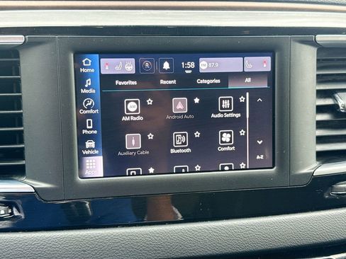 Used 2023 Chrysler Voyager LX FWD image 15