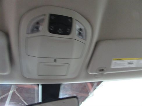 Used 2021 Chrysler Voyager Lxi image 61