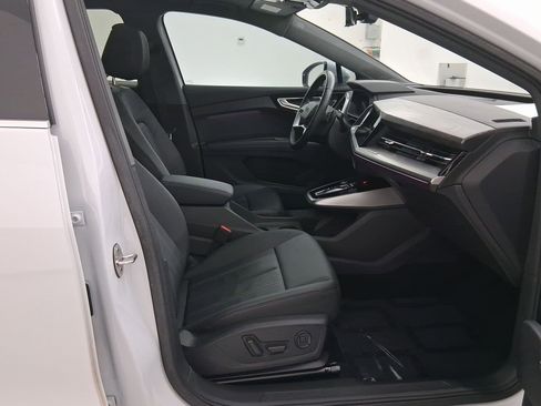 Used 2023 Audi Q4 e-tron Premium Plus w/ Premium Plus image 34