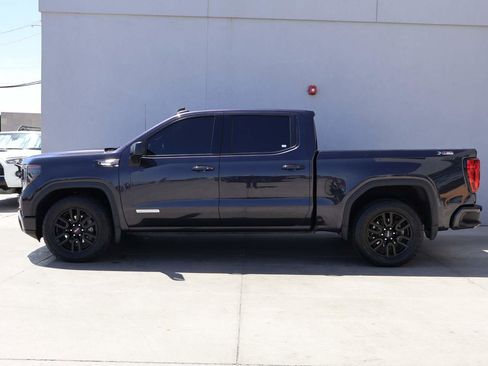 Used 2023 GMC Sierra 1500 Elevation w/ X31 Off-Road Package AWD/4WD image 2