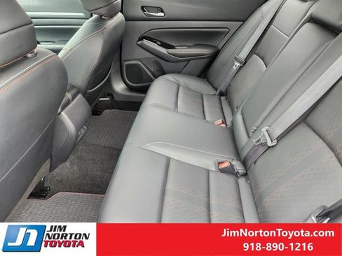 Used 2024 Nissan Altima 2.5 SR w/ SR Premium Package FWD image 31