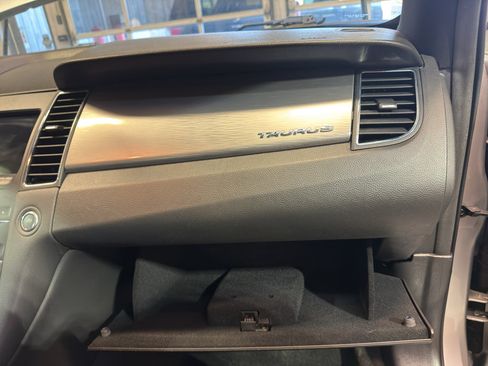 Used 2013 Ford Taurus SEL AWD/4WD image 23