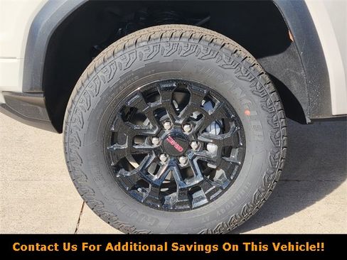 New 2026 GMC Canyon Elevation w/ Convenience Package image 7