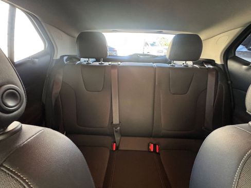 Used 2025 Buick Encore GX Preferred image 37