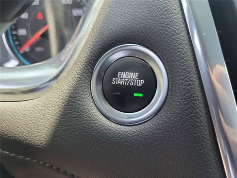 Used 2022 Chevrolet Traverse LT FWD image 31