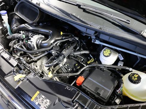 Used 2024 Ford Transit 350 XLT image 32