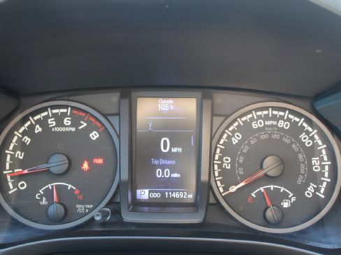 Used 2020 Toyota Tacoma SR AWD/4WD image 38