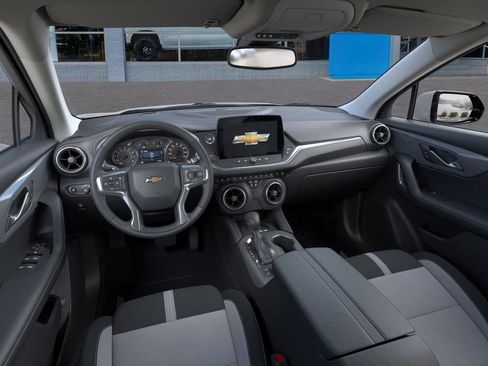 New 2025 Chevrolet Blazer LT w/ Convenience Package image 15